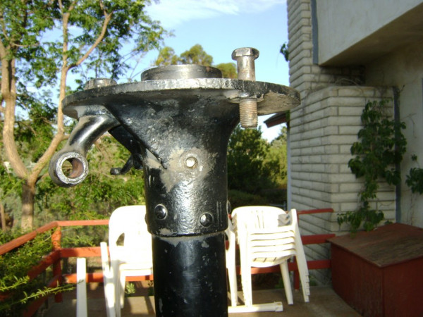 allen screw location