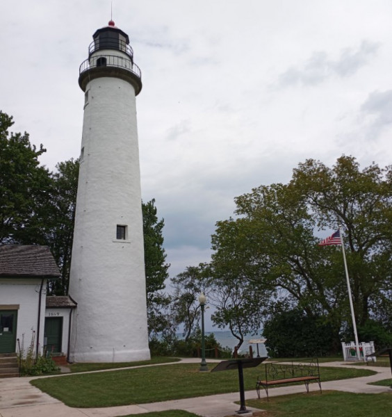 Lighthouse at lunch
