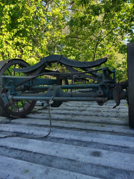tractor01.jpg