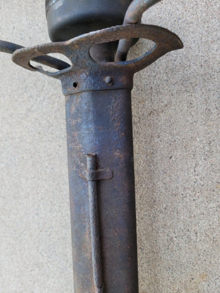 1915 horn 002.jpg