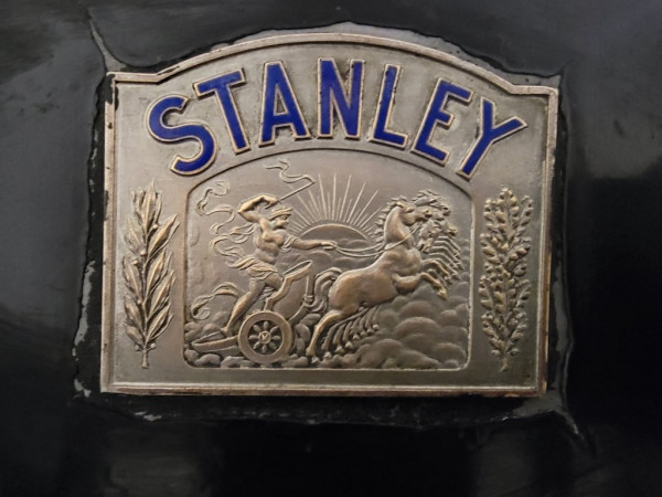 stanley chariot.jpg