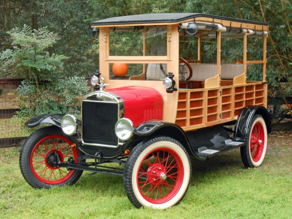 1925%20Depot%20Hack%20Left%20Front-lowered%20roof.jpg