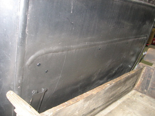 Roadster Puckup Seat Back2.JPG