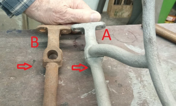 Front fender iron 1-1.jpg