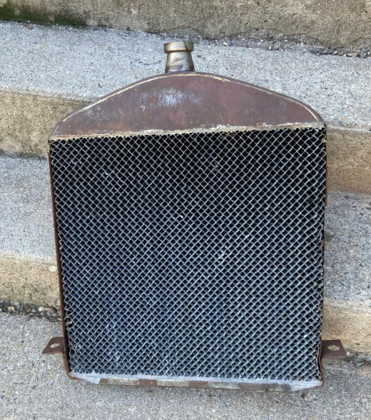 T Radiator 1.jpeg