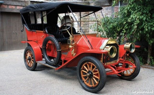 1910 Overland Model 42.jpg