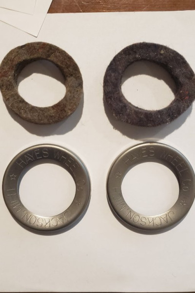 Original Type felt and steel dust cover
