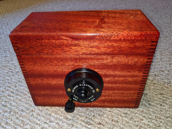 Heinze box top on.jpg