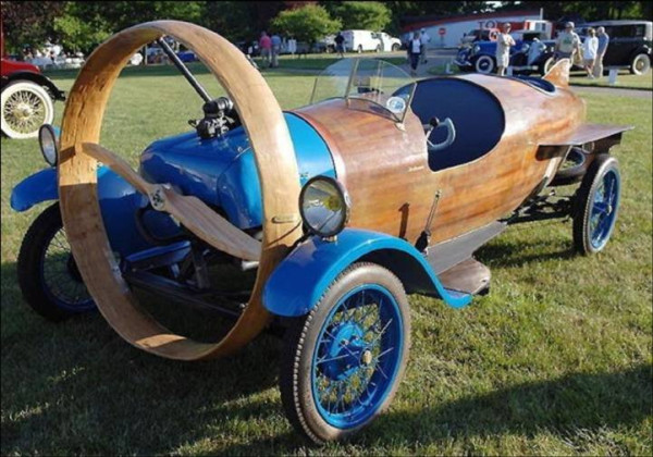 Helicron car.jpg