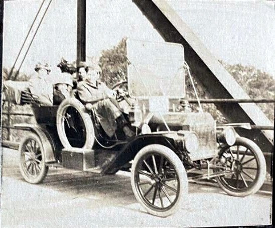 Ford car.JPG