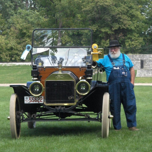 Bud Delong.jpg