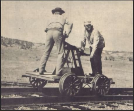 hand cart.JPG
