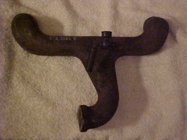 1914 Cast Iron Intake Manifold 001.jpg