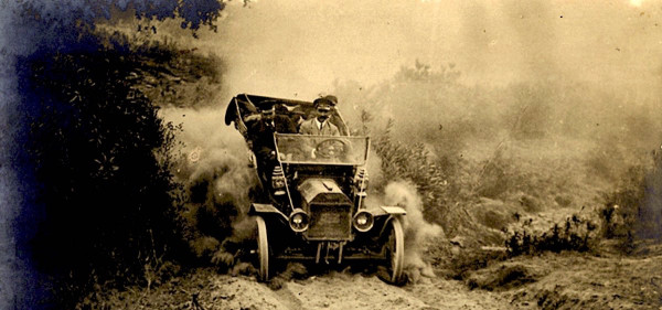 Model T on a dusty road at speed copy.jpg