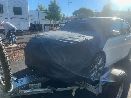 tow car shield.png