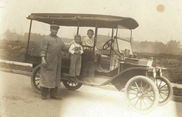 peddlers truck.JPG