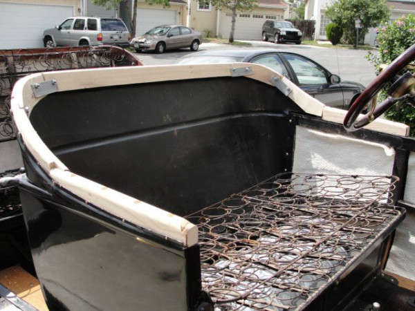 FrontSeatWood4.jpg