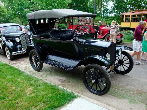 1917 Ford Touring 1.JPG