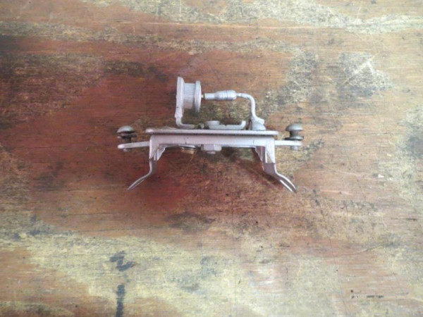 1223094301_Cutoutdiode2.thumb.JPG.a1a50a41c5937d9d378d49e212e14fd1diode2.JPG