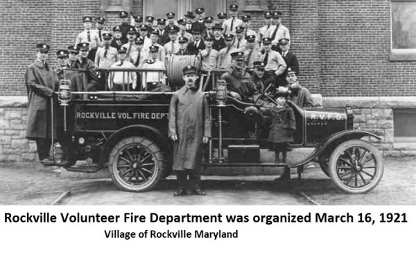 history-FirstFireEngine-cropped.jpg