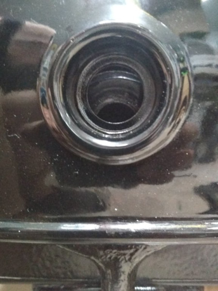 z_Apron_crank_hole_alignment.jpg