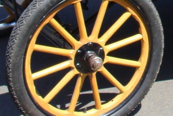 accessory hubcap close new.jpg