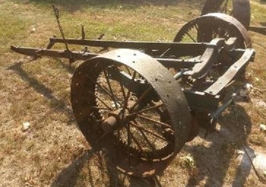 tractor 1.jpg