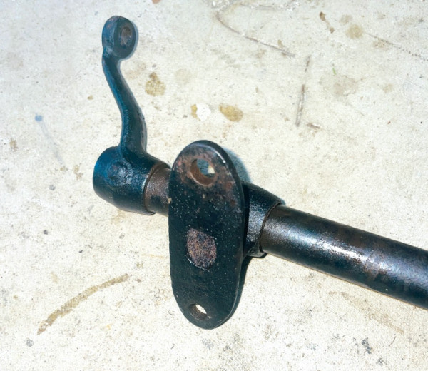 oil pad in bracket recess.jpg