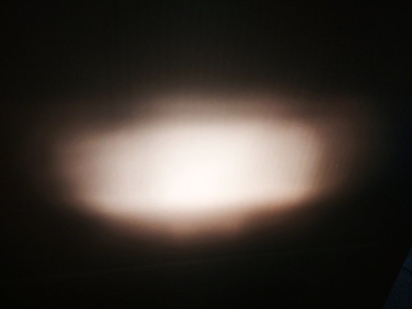 Headlight_beam_right.jpg