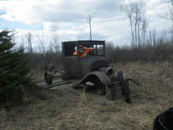 127-kindersley-stuff-set-up-with-Kristafer.jpg