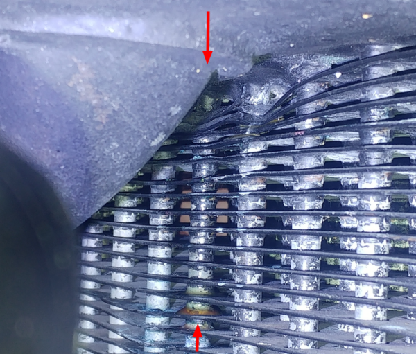 Leaking pipe (marked)