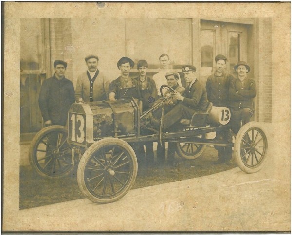 13 CAR AND THE GUYS
