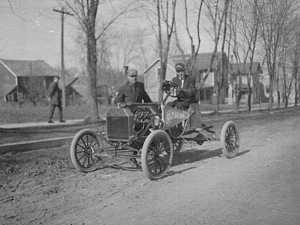 1913ishchassis.jpg