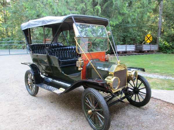 Oliver's 1910 Touring.JPG