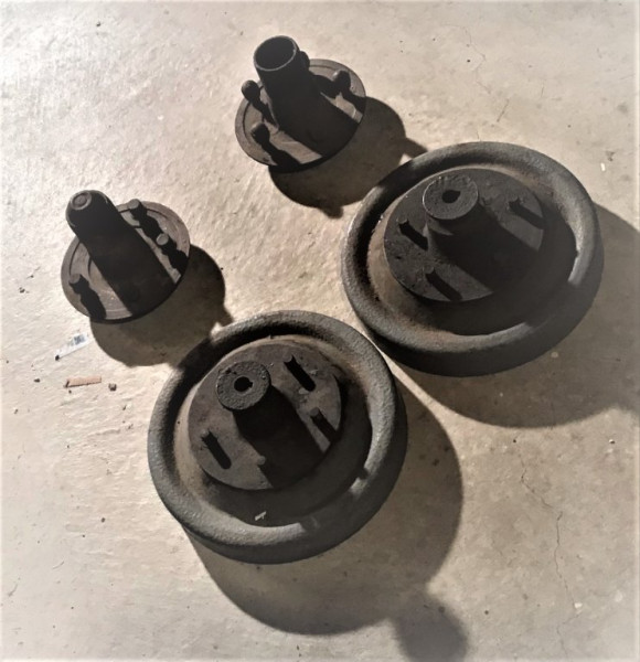 Wire Wheel Hubs.jpeg