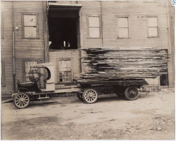 lumber truck 4.JPG