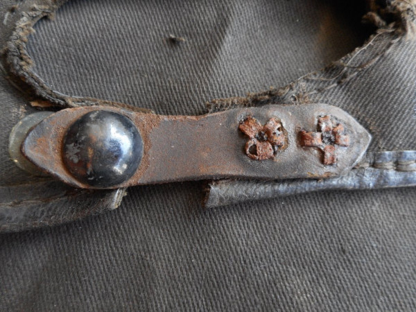 Strap 1.JPG