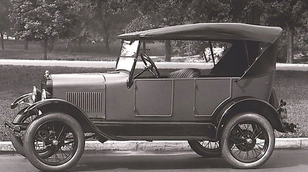 Aug 13, 1926 photo new 1927 T.jpg