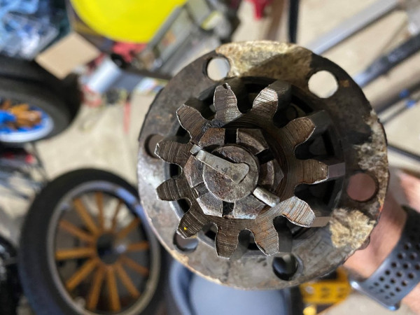 Pinion1.jpg