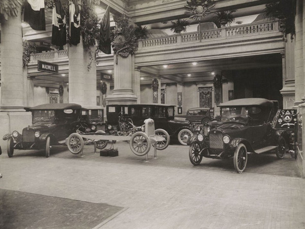 1919 Maxwell Autoshow.jpg