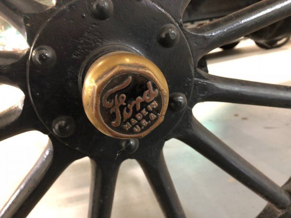hubcap 1916 tall F.jpg