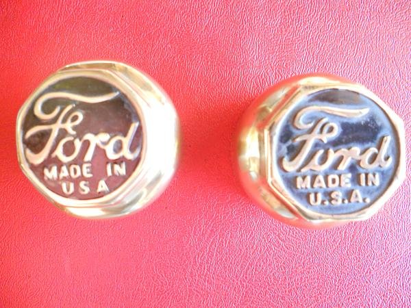 hubcap 1913 and 1914-1915.jpg