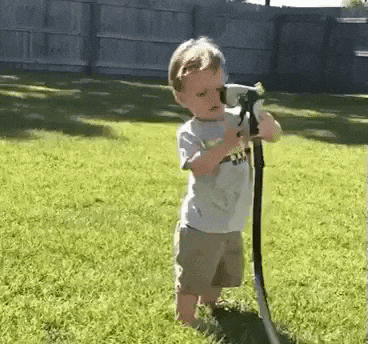 djecak-i-pritisak-vode.gif