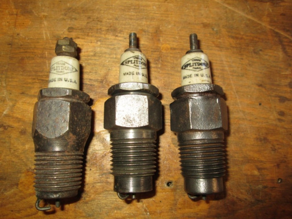 Splitdorf plugs.JPG