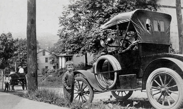 1920ishTrunabout11.jpg