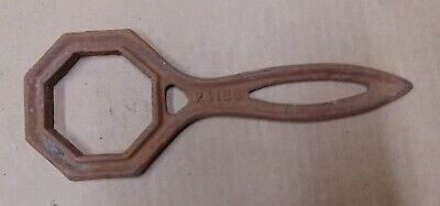 Hub cap wrench octagon.jpg