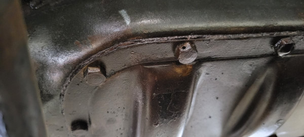 1911 engine pan inspection cover.jpg