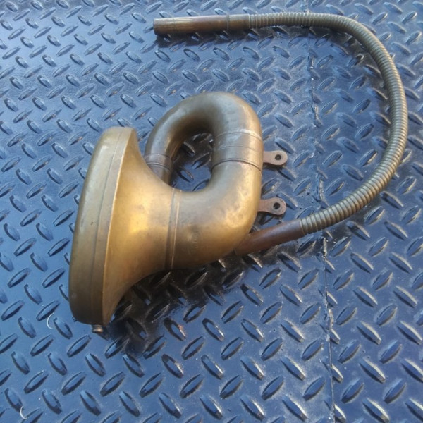 horn3.jpg