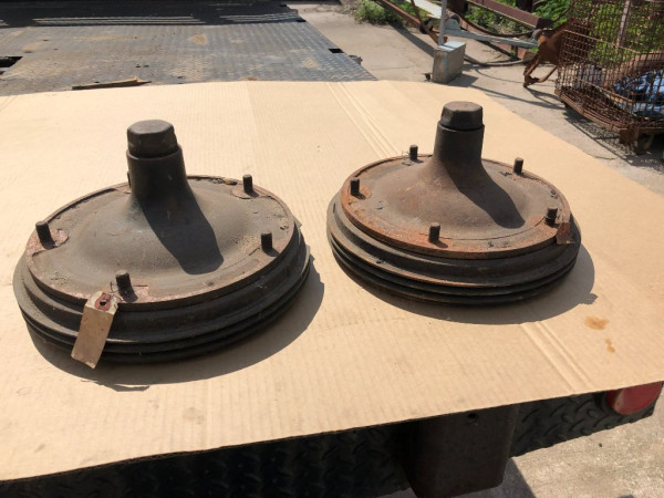 NOS 1936 FRONT HUB & DRUM, $140 EA.jpg