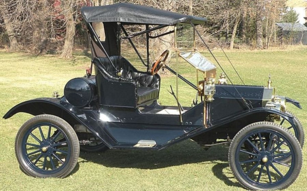 1911 open runabout Byrne.jpg